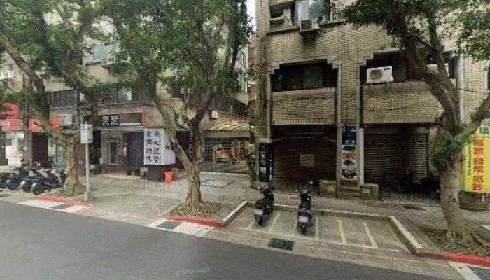 38Du CYin Xiang Chang Pian You Xian Gong Si Jie Jing He 360 Du Quan Jing Zhao - Taipei City, Zhongzheng District