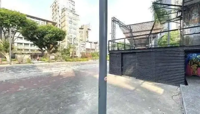 Cheng Shi Ji Hao Chuang Yi Xing Xiao Gong Zuo Shi Jie Jing He 360 Du Quan Jing Zhao - Taipei City, Wanhua District
