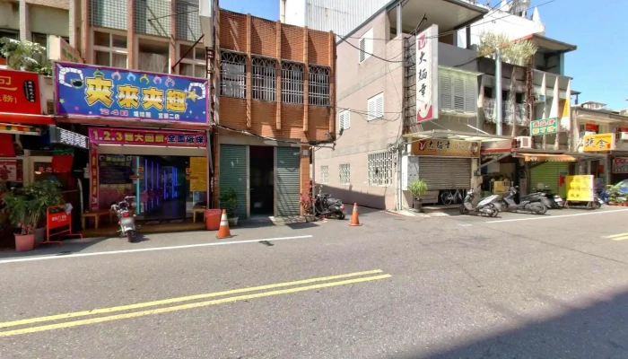 Da Cheng Shang Wu Fan Dian Jie Jing He 360 Du Quan Jing Zhao - Yilan County, Yilan City
