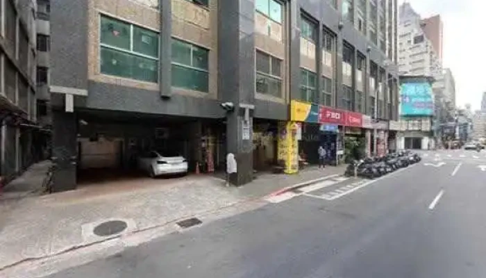 Da Ke Wei Chuang Yi Kai Fa You Xian Gong Si Jie Jing He 360 Du Quan Jing Zhao - Taipei City, Zhongzheng District