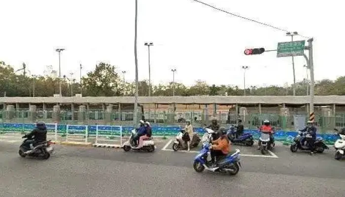 Da Long Dian Zi Qi Ye She Jie Jing He 360 Du Quan Jing Zhao - Chiayi City, West District