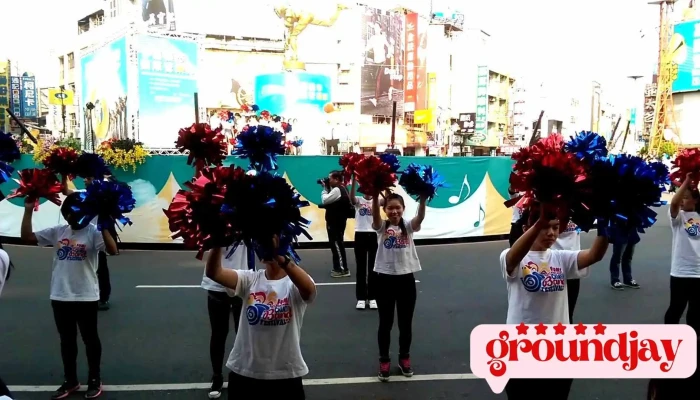 Jia Yi Shi Guo Ji Guan Le Jie Cai Jie Jia Nian Hua Bian Huan Dui Xing Wan Hui Shi Pin - Chiayi City, West District