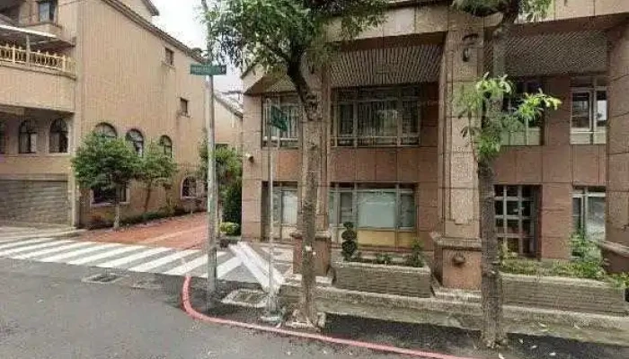 Jie Yi Guo Ji Gu Fen You Xian Gong Si  SmtQuan Zhi Cheng Dai Gong Chang Jie Jing He 360 Du Quan Jing Zhao - Taoyuan City, Luzhu District
