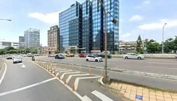 Jing Yuan Dian Zi Gu Fen You Xian Gong Si Jie Jing He 360 Du Quan Jing Zhao - Hsinchu City, East District