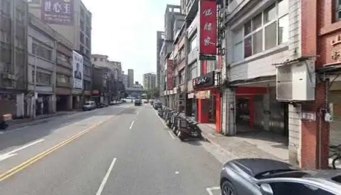 Ke Lai Ya Guo Ji Kai Fa You Xian Gong Si Jie Jing He 360 Du Quan Jing Zhao - Taipei City, Zhongshan District