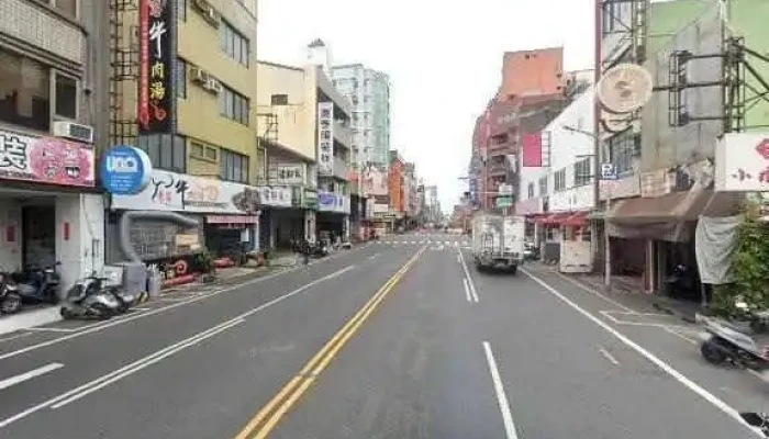 Ke Zhi Hua Tuan Ti Fu Xi Ban Fu Zhi Fu Gong Zuo Fu   Ding Hao Ke Zhi Hua Tuan Ti Fu Quan Bu - Tainan City, East District