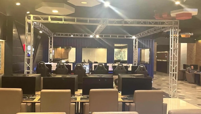 Kuai Le EsportWang Lu Dian Jing Guan 哪裡 - Taichung City, Xitun District
