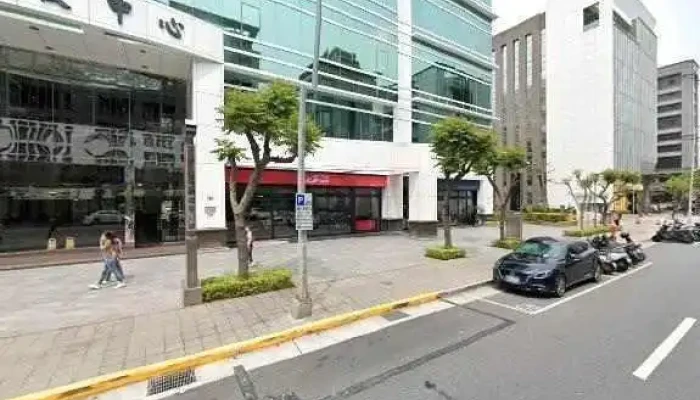 Li Da Guo Ji Dian Zi Gu Fen You Xian Gong Si Jie Jing He 360 Du Quan Jing Zhao - Taipei City, Neihu District
