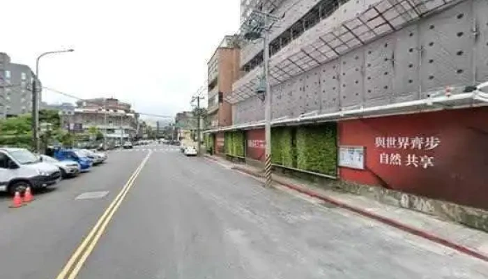 Lu Jie Ke Ji Gu Fen You Xian Gong Si Jie Jing He 360 Du Quan Jing Zhao - Taipei City, Nangang District