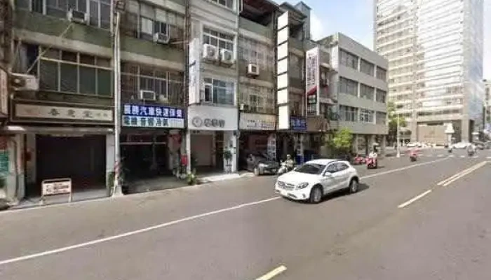 Mei Shu Zhai Jie Jing He 360 Du Quan Jing Zhao - Kaohsiung City, Sinsing District