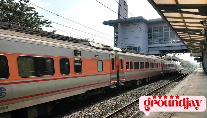 Nan Ke Huo Che Zhan Tie Lu Gui Dao - Tainan City, Xinshi District