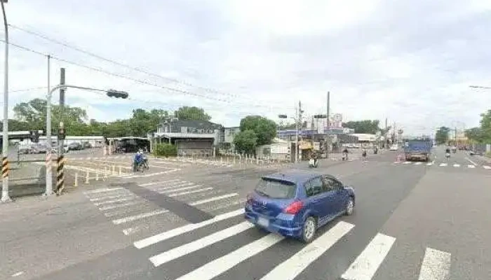 Qi Mei Shi Ye Gu Fen You Xian Gong Si Jie Jing He 360 Du Quan Jing Zhao - Tainan City, Rende District