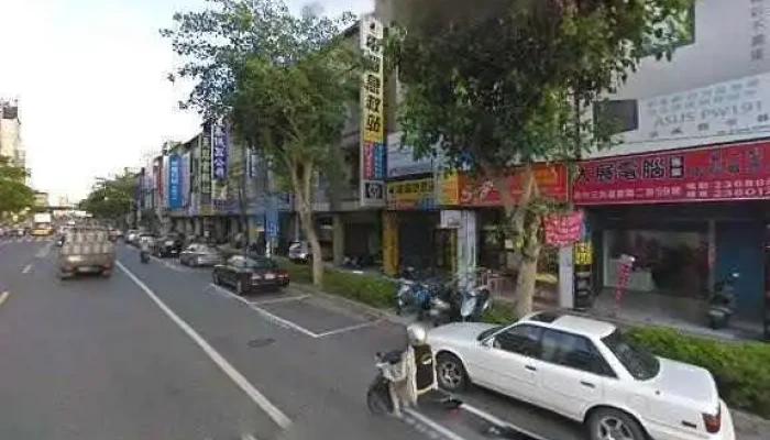 Shi Di Fen Jin Chuang Yi She Ji Jie Jing He 360 Du Quan Jing Zhao - Kaohsiung City, Sanmin District