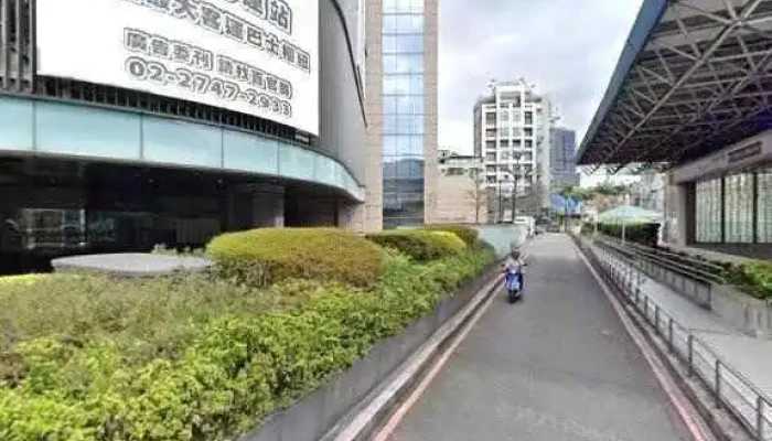 Tai Bei Shi Zheng Fu Jiao Tong Ju Jiao Tong Guan Zhi Gong Cheng Chu Jiao Tong Kong Zhi Zhong Xin Jie Jing He 360 Du Quan Jing Zhao - Taipei City, Datong District