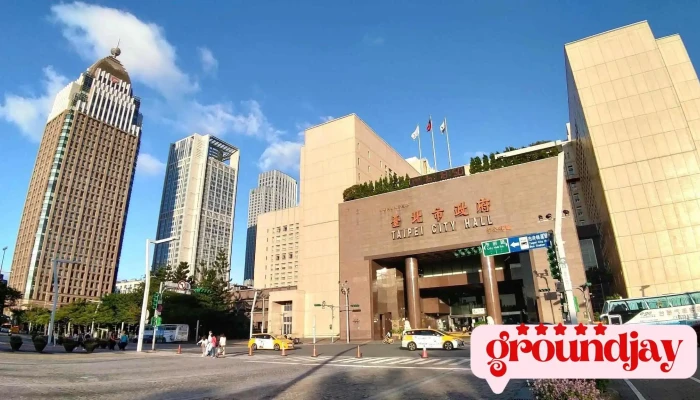 Tai Bei Shi Zheng Fu Qian Yan Chang Jian Zhu Wu - Taipei City, Xinyi District
