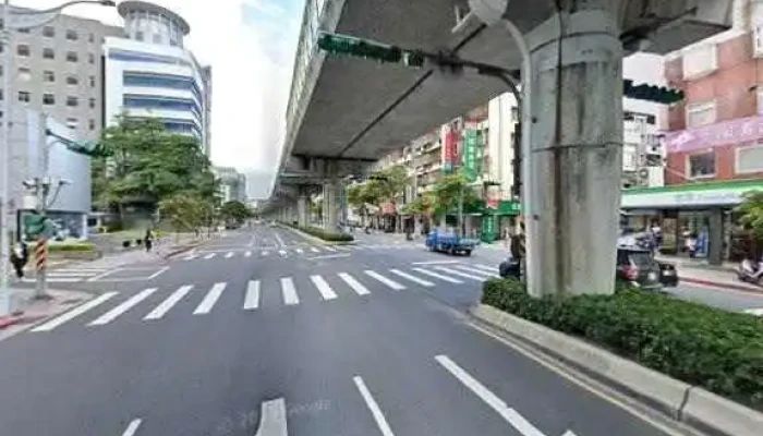 Wei Xun Ke Ji Jie Jing He 360 Du Quan Jing Zhao - Taipei City, Neihu District