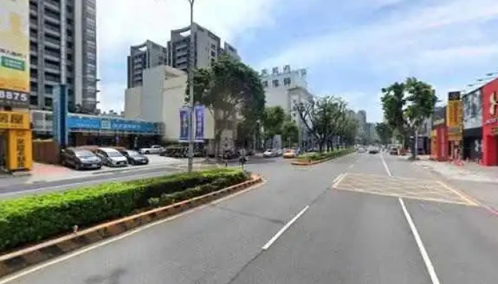 Wei Ya Chuang Yi She Ji Jie Jing He 360 Du Quan Jing Zhao - Taichung City, Beitun District