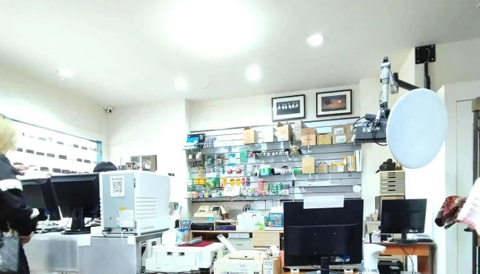 Xian Dai Zhao Xiang Guan Wen Hua Bi Xiao Fei Dian 網站 - Hualien County, Hualien City