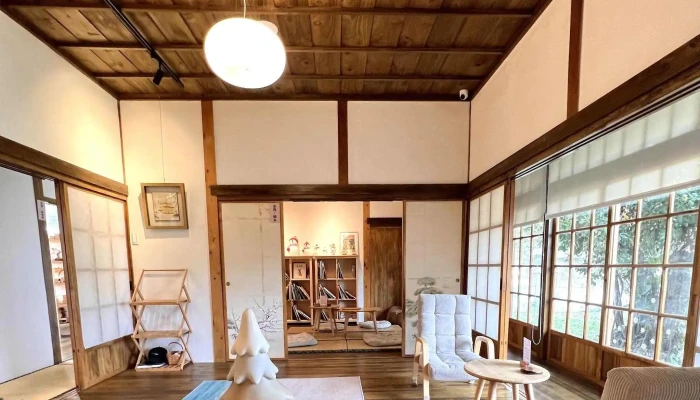 Yan Ju Shu Dian Penghu Bookstore 評分 - Penghu County, Magong City