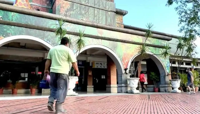Yi Lan Huo Che Zhan Shi Pin - 宜兰县宜兰市