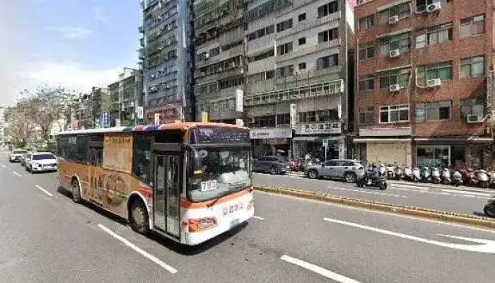 Ying Qi Da Zi Xun Gu Fen You Xian Gong Si Quan Bu - New Taipei City, Banqiao District