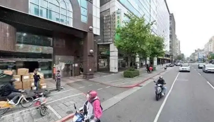 Ying Yi Zhi Zuo Suo Gu Fen You Xian Gong Si Quan Bu - Taipei City, Songshan District