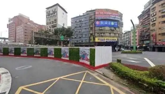 Yun Ma Gu Fen You Xian Gong Si Cloudmaster Coltd Jie Jing He 360 Du Quan Jing Zhao - Taipei City, Wanhua District