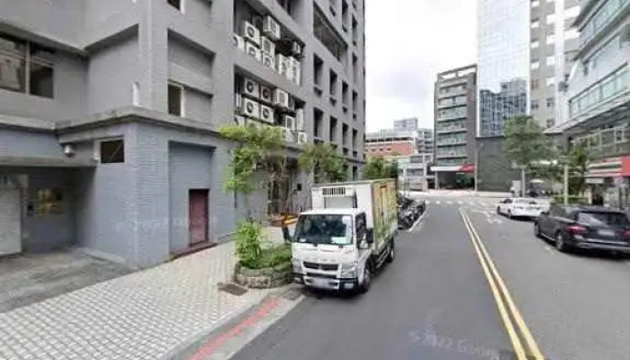 Zheng Hang Zi Xun Gu Fen You Xian Gong Si Jie Jing He 360 Du Quan Jing Zhao - Taipei City, Neihu District