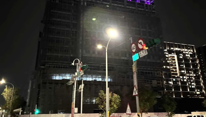 Zhong Yue ItcGuo Ji Shang Mao Zhong Xin 電話 - Taoyuan City, Zhongli District