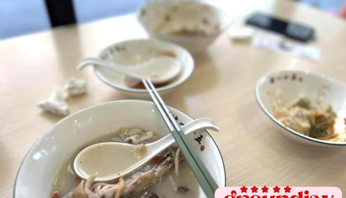 Zhu Yi Shi Wu  Yi Bao Si Shen Tang Juan Cun Mian  Tao Yuan Min Sheng Dian Can Yin - Taoyuan City, Taoyuan District
