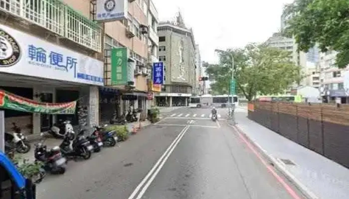 Kiwi Express Hotel -  Jie Jing He 360 Du Quan Jing Zhao - Taichung City, West District