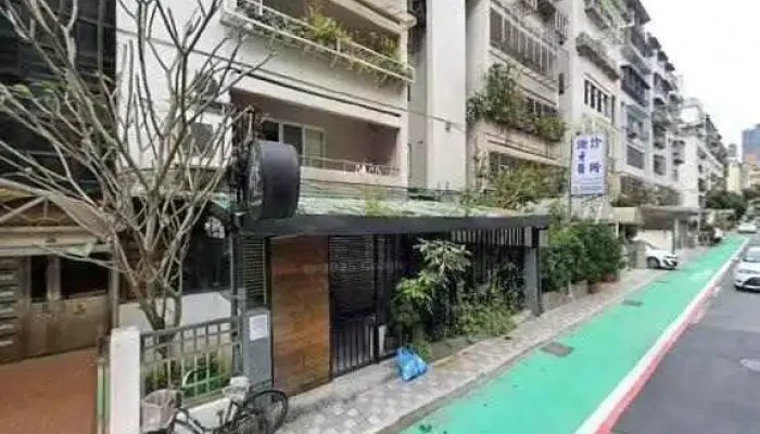 Nku Jie Jing He 360 Du Quan Jing Zhao - Taipei City, Da’an District