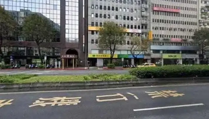 WifimayWang Qia Ji Xing Dong Fen Xiang Qi Jie Jing He 360 Du Quan Jing Zhao - Taipei City, Da’an District